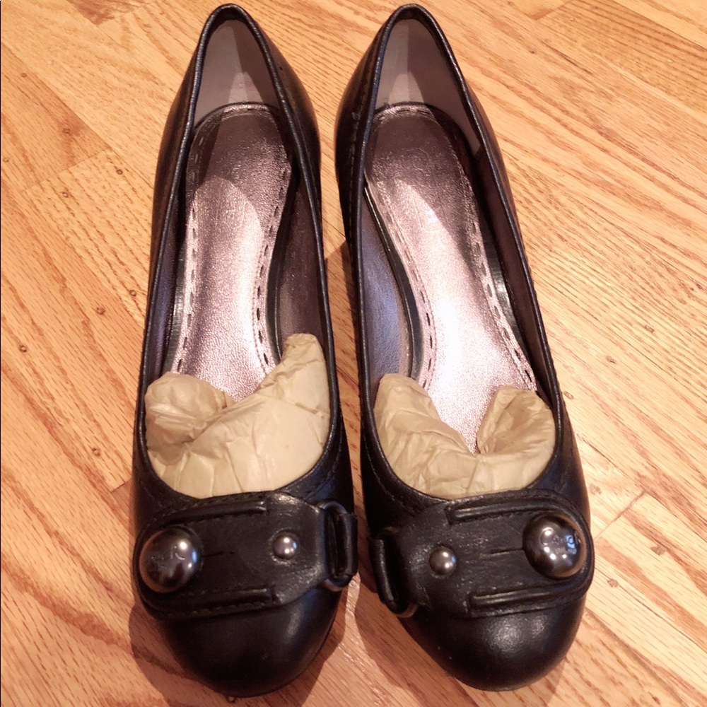 Coach Pump size 6.5